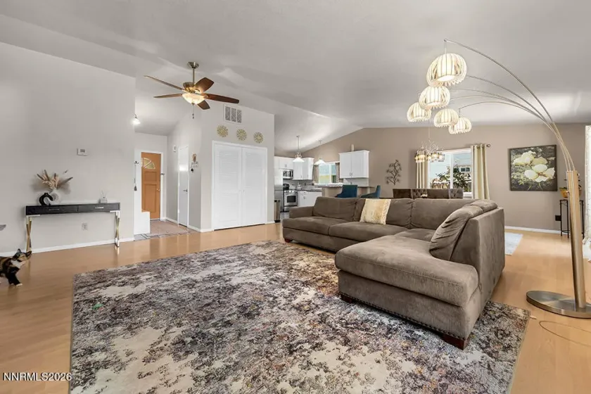 1454 Angora, Gardnerville, Nevada 89460, 3 Bedrooms Bedrooms, ,2 BathroomsBathrooms,Residential,Residential,Angora,0,260008309