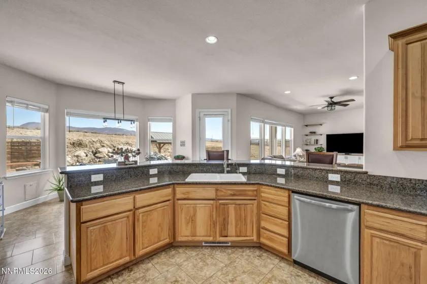 13090 Seneca, Stagecoach, Nevada 89429, 4 Bedrooms Bedrooms, ,3 BathroomsBathrooms,Residential,Residential,Seneca,0,260008315
