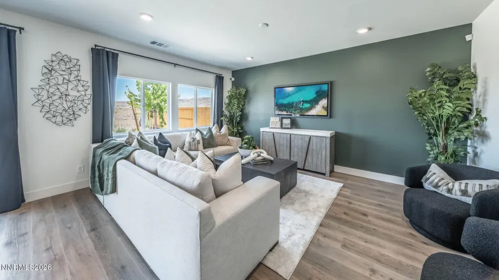 4287 Spotted Leaf, Sparks, Nevada 89436, 5 Bedrooms Bedrooms, ,3 BathroomsBathrooms,Residential,Residential,Spotted Leaf,0,260008317