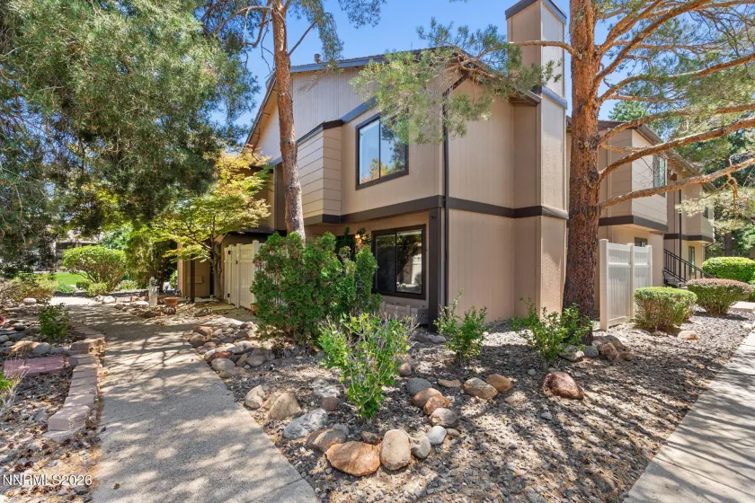 4516 Matich, Reno, Nevada 89502, 2 Bedrooms Bedrooms, ,3 BathroomsBathrooms,Residential,Residential,Matich,0,260008319