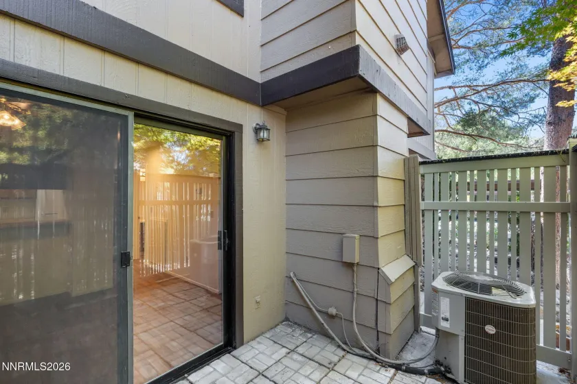 4516 Matich, Reno, Nevada 89502, 2 Bedrooms Bedrooms, ,3 BathroomsBathrooms,Residential,Residential,Matich,0,260008319