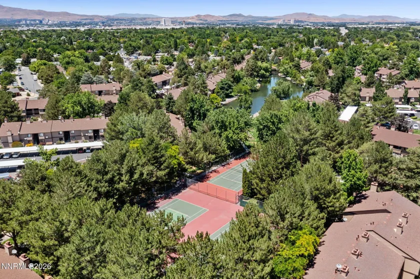 4516 Matich, Reno, Nevada 89502, 2 Bedrooms Bedrooms, ,3 BathroomsBathrooms,Residential,Residential,Matich,0,260008319
