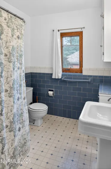 1310 Lander, Reno, Nevada 89509, 3 Bedrooms Bedrooms, ,2 BathroomsBathrooms,Residential,Residential,Lander,0,260006828