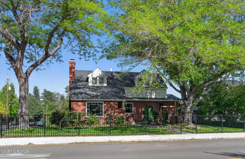 1310 Lander, Reno, Nevada 89509, 3 Bedrooms Bedrooms, ,2 BathroomsBathrooms,Residential,Residential,Lander,0,260006828