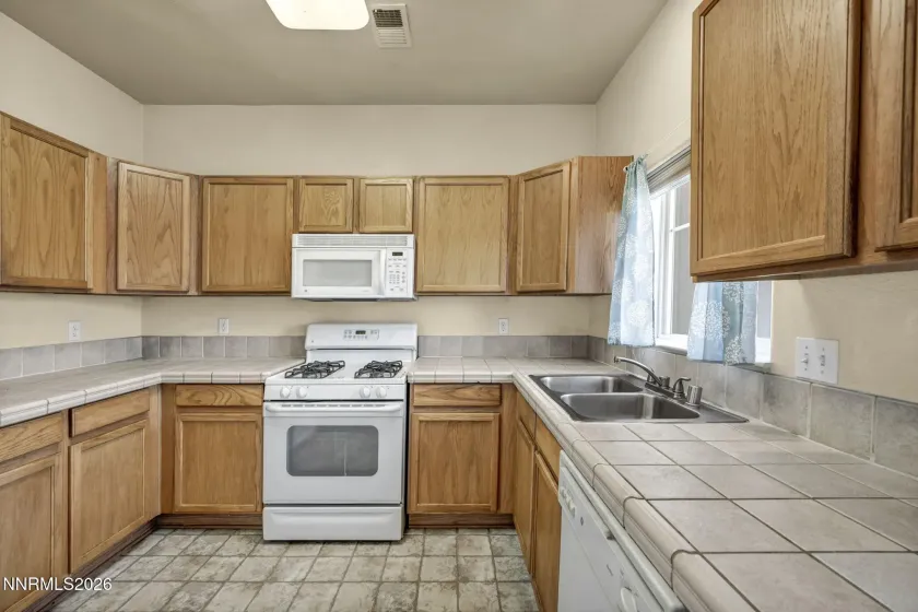 4507 Kathleen Denise, Reno, Nevada 89503, 2 Bedrooms Bedrooms, ,3 BathroomsBathrooms,Residential,Residential,Kathleen Denise,0,260007237