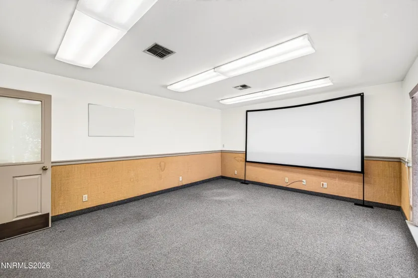 3716 Idaho, Elko, Nevada 89801, ,Commercial Lease,Manufactured,Idaho,0,260008352