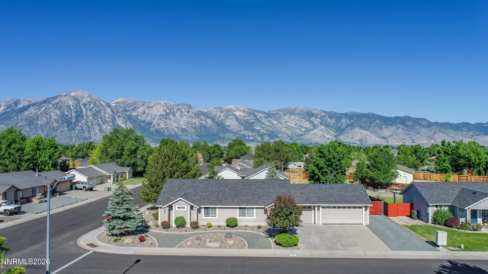 1225 Springtime, Gardnerville, Nevada 89460, 3 Bedrooms Bedrooms, ,2 BathroomsBathrooms,Residential,Residential,Springtime,0,260008360
