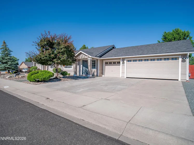 1225 Springtime, Gardnerville, Nevada 89460, 3 Bedrooms Bedrooms, ,2 BathroomsBathrooms,Residential,Residential,Springtime,0,260008360