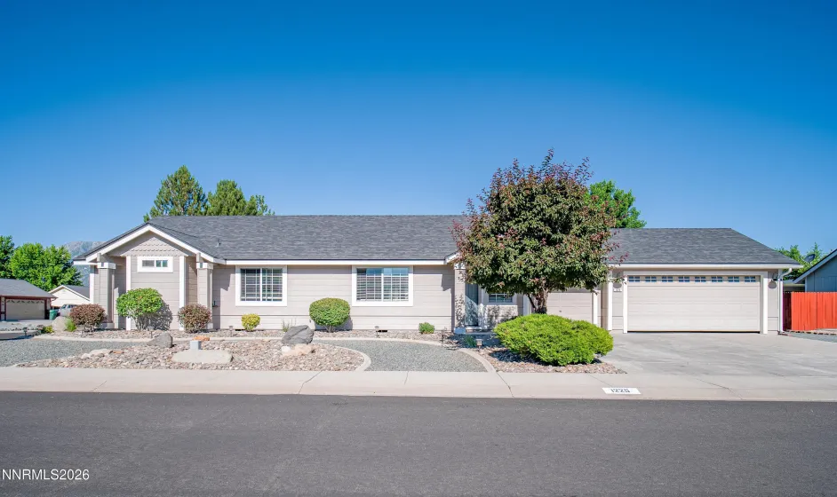 1225 Springtime, Gardnerville, Nevada 89460, 3 Bedrooms Bedrooms, ,2 BathroomsBathrooms,Residential,Residential,Springtime,0,260008360