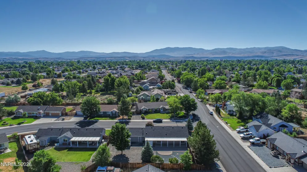 1225 Springtime, Gardnerville, Nevada 89460, 3 Bedrooms Bedrooms, ,2 BathroomsBathrooms,Residential,Residential,Springtime,0,260008360