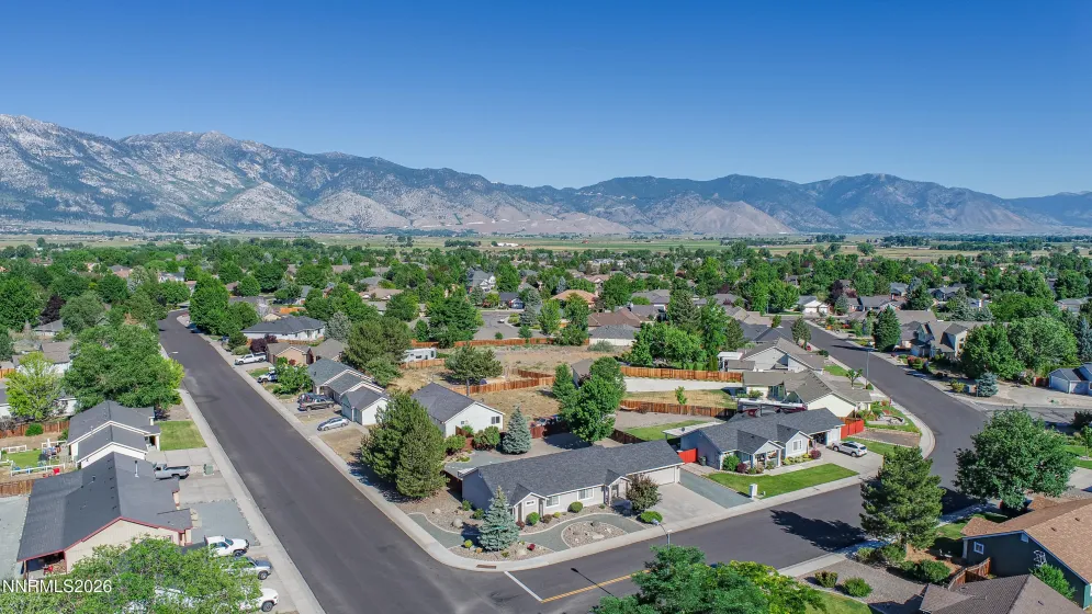 1225 Springtime, Gardnerville, Nevada 89460, 3 Bedrooms Bedrooms, ,2 BathroomsBathrooms,Residential,Residential,Springtime,0,260008360