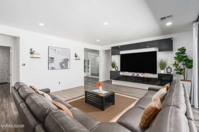 457 Pah Rah Ridge, Sparks, Nevada 89441, 3 Bedrooms Bedrooms, ,3 BathroomsBathrooms,Residential,Residential,Pah Rah Ridge,0,260008346