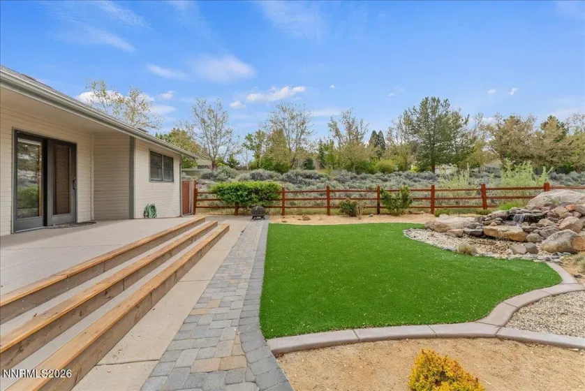 6304 Meadow Creek, Reno, Nevada 89519, 3 Bedrooms Bedrooms, ,2 BathroomsBathrooms,Residential,Residential,Meadow Creek,0,260005037