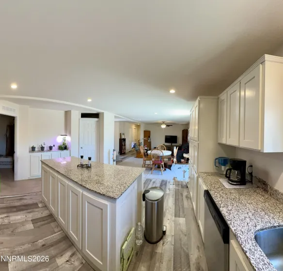 206 Sweetwater, Yerington, Nevada 89447, 3 Bedrooms Bedrooms, ,2 BathroomsBathrooms,Residential,Residential,Sweetwater,0,260008373