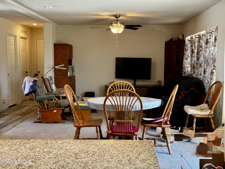 206 Sweetwater, Yerington, Nevada 89447, 3 Bedrooms Bedrooms, ,2 BathroomsBathrooms,Residential,Residential,Sweetwater,0,260008373