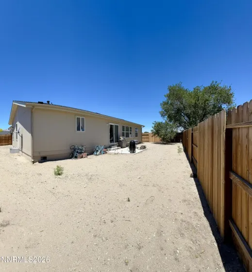 206 Sweetwater, Yerington, Nevada 89447, 3 Bedrooms Bedrooms, ,2 BathroomsBathrooms,Residential,Residential,Sweetwater,0,260008373