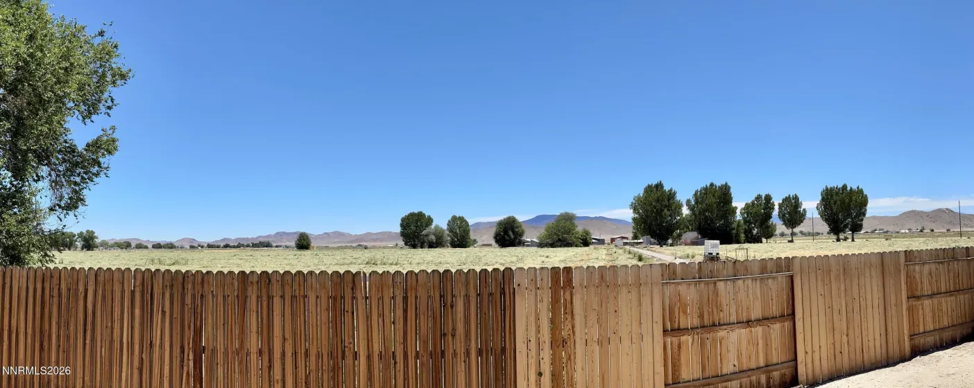 206 Sweetwater, Yerington, Nevada 89447, 3 Bedrooms Bedrooms, ,2 BathroomsBathrooms,Residential,Residential,Sweetwater,0,260008373