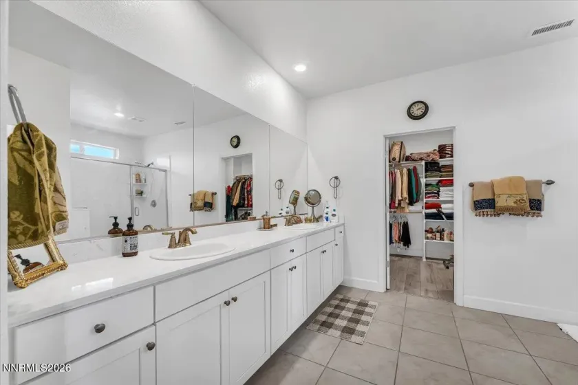 2178 Neuer, Sparks, Nevada 89436, 4 Bedrooms Bedrooms, ,3 BathroomsBathrooms,Residential,Residential,Neuer,0,260008376