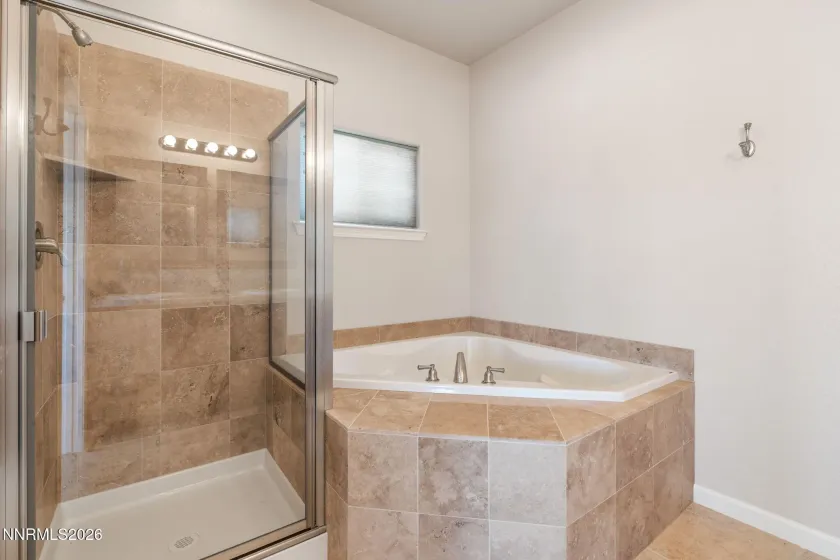955 Demos, Reno, Nevada 89512, 4 Bedrooms Bedrooms, ,4 BathroomsBathrooms,Residential,Residential,Demos,0,260008377
