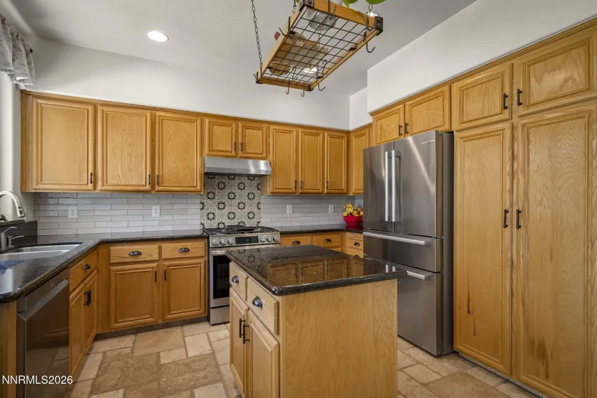 9629 Thunder Mountain, Reno, Nevada 89521, 4 Bedrooms Bedrooms, ,3 BathroomsBathrooms,Residential,Residential,Thunder Mountain,0,260008361