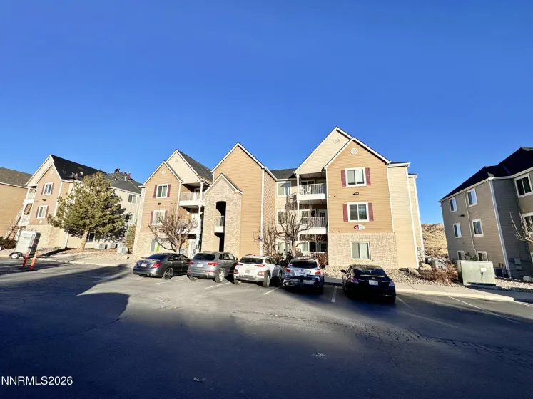 200 Talus, Reno, Nevada 89503, 4 Bedrooms Bedrooms, ,4 BathroomsBathrooms,Residential,Residential,Talus,0,260008383
