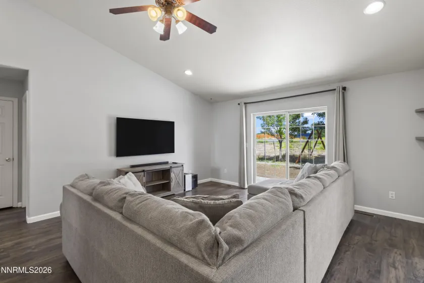 144 Colorado, Fallon, Nevada 89406, 3 Bedrooms Bedrooms, ,2 BathroomsBathrooms,Residential,Residential,Colorado,0,260008393