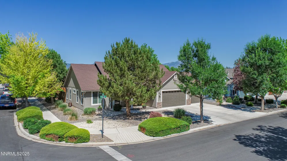 1362 Branden, Gardnerville, Nevada 89410, 3 Bedrooms Bedrooms, ,2 BathroomsBathrooms,Residential,Residential,Branden,0,260008401