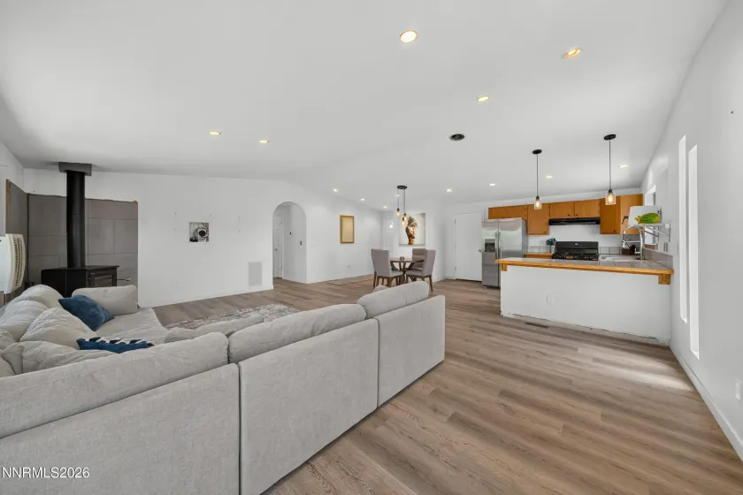 674 Bluerock, Gardnerville, Nevada 89460, 3 Bedrooms Bedrooms, ,2 BathroomsBathrooms,Residential,Residential,Bluerock,0,260008405