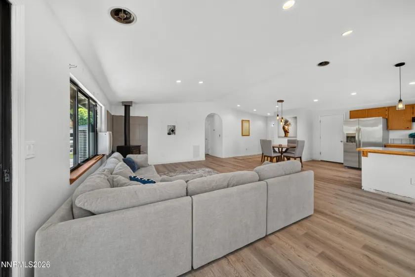 674 Bluerock, Gardnerville, Nevada 89460, 3 Bedrooms Bedrooms, ,2 BathroomsBathrooms,Residential,Residential,Bluerock,0,260008405