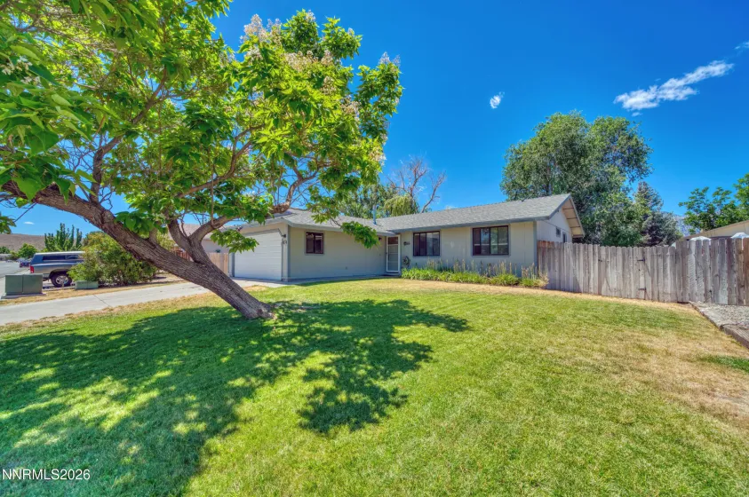674 Bluerock, Gardnerville, Nevada 89460, 3 Bedrooms Bedrooms, ,2 BathroomsBathrooms,Residential,Residential,Bluerock,0,260008405