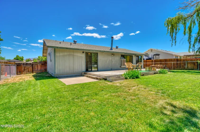 674 Bluerock, Gardnerville, Nevada 89460, 3 Bedrooms Bedrooms, ,2 BathroomsBathrooms,Residential,Residential,Bluerock,0,260008405
