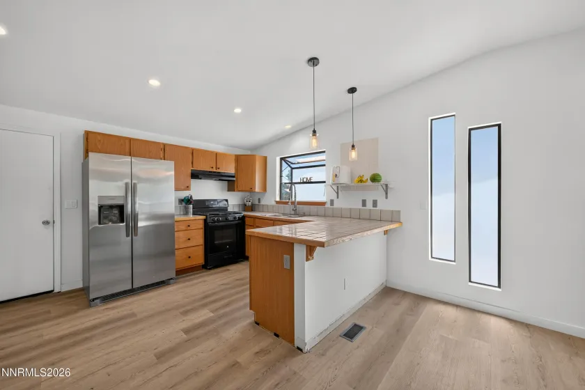 674 Bluerock, Gardnerville, Nevada 89460, 3 Bedrooms Bedrooms, ,2 BathroomsBathrooms,Residential,Residential,Bluerock,0,260008405