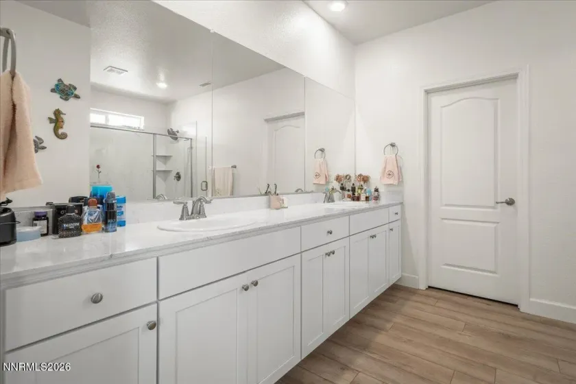 6174 Red Sun, Sparks, Nevada 89436, 4 Bedrooms Bedrooms, ,3 BathroomsBathrooms,Residential,Residential,Red Sun,0,260008406