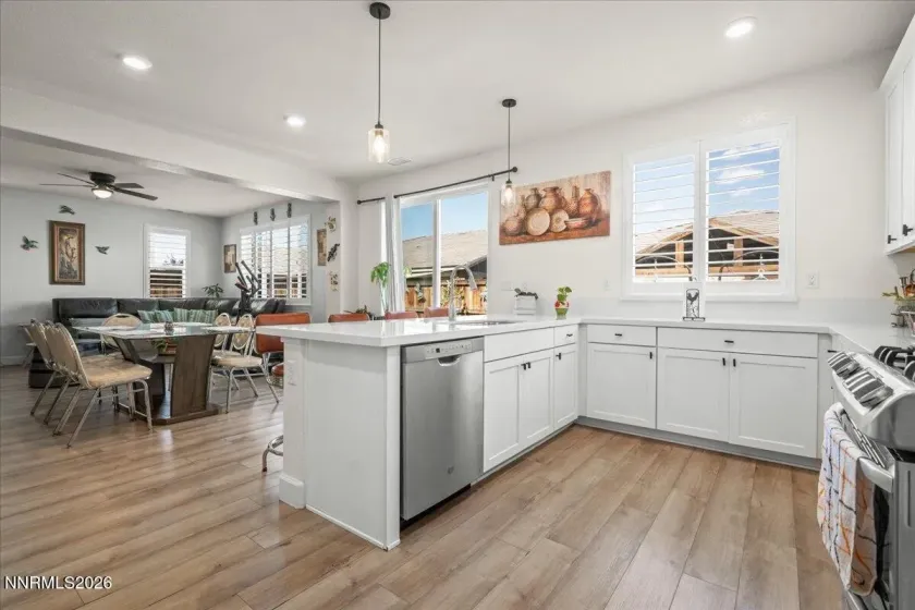6174 Red Sun, Sparks, Nevada 89436, 4 Bedrooms Bedrooms, ,3 BathroomsBathrooms,Residential,Residential,Red Sun,0,260008406