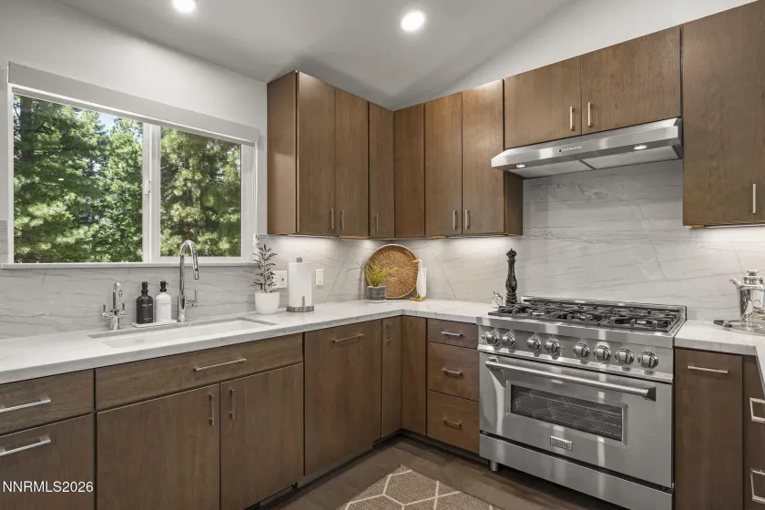 321 Ski, Incline Village, Nevada 89451, 3 Bedrooms Bedrooms, ,3 BathroomsBathrooms,Residential,Residential,Ski,0,260008409