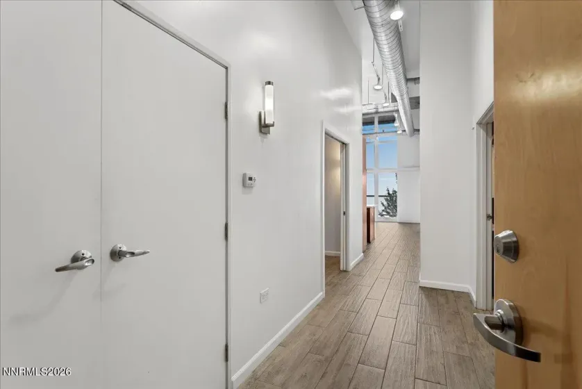 255 Sierra, Reno, Nevada 89501, 2 Bedrooms Bedrooms, ,2 BathroomsBathrooms,Residential,Residential,Sierra,0,260008411