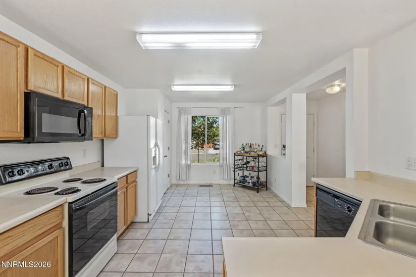 9490 Autumn Leaf, Reno, Nevada 89506, 3 Bedrooms Bedrooms, ,3 BathroomsBathrooms,Residential,Residential,Autumn Leaf,0,260008421