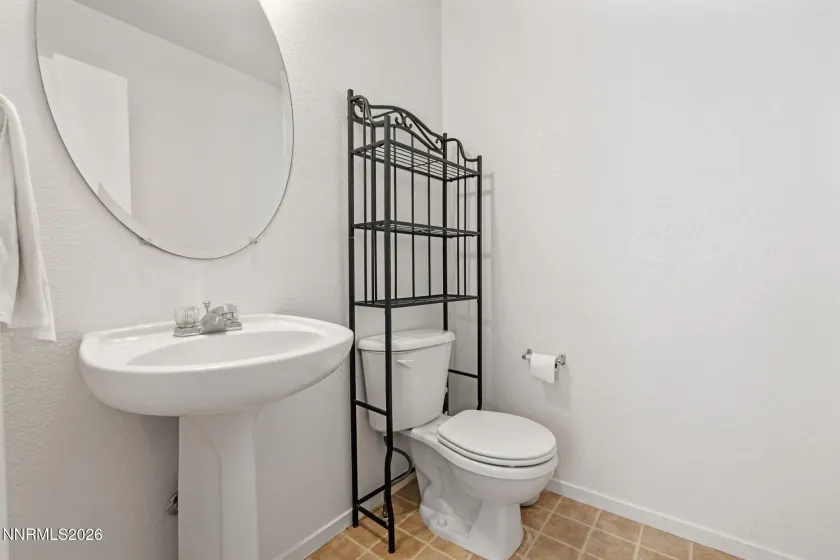 9490 Autumn Leaf, Reno, Nevada 89506, 3 Bedrooms Bedrooms, ,3 BathroomsBathrooms,Residential,Residential,Autumn Leaf,0,260008421