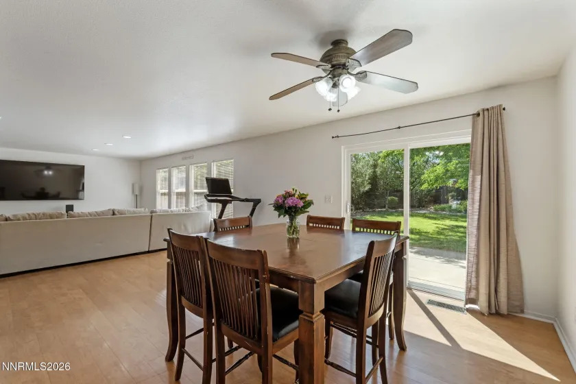 9490 Autumn Leaf, Reno, Nevada 89506, 3 Bedrooms Bedrooms, ,3 BathroomsBathrooms,Residential,Residential,Autumn Leaf,0,260008421