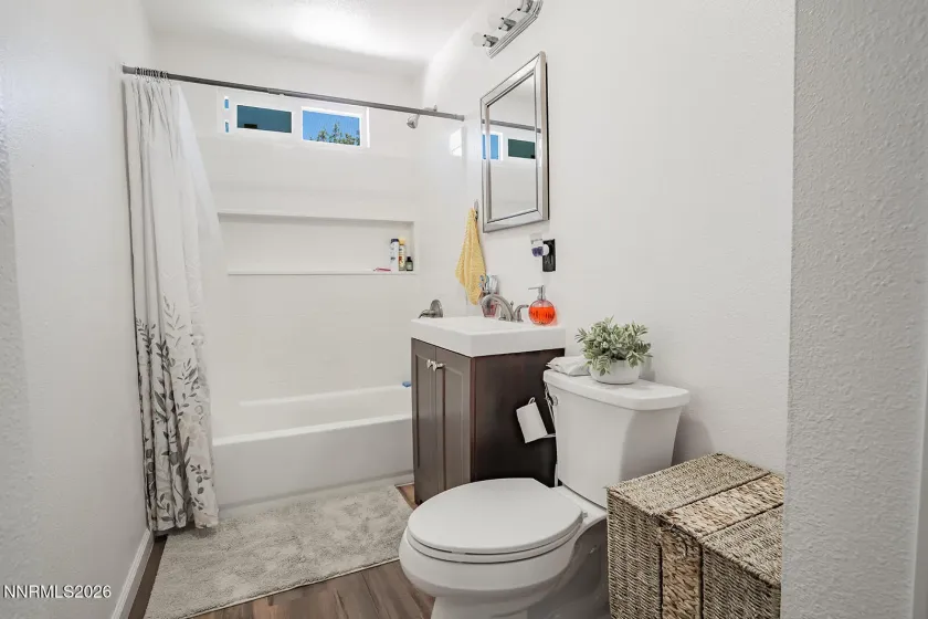 330 Broadway, Reno, Nevada 89502, 3 Bedrooms Bedrooms, ,3 BathroomsBathrooms,Residential Income,Residential,Broadway,0,260008423