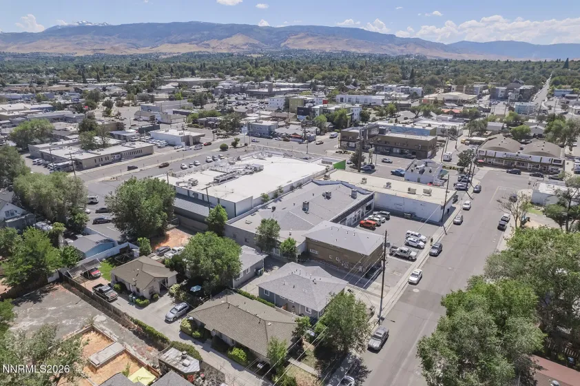 330 Broadway, Reno, Nevada 89502, 3 Bedrooms Bedrooms, ,3 BathroomsBathrooms,Residential Income,Residential,Broadway,0,260008423