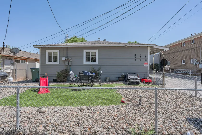 330 Broadway, Reno, Nevada 89502, 3 Bedrooms Bedrooms, ,3 BathroomsBathrooms,Residential Income,Residential,Broadway,0,260008423