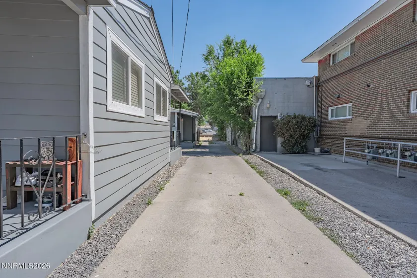 330 Broadway, Reno, Nevada 89502, 3 Bedrooms Bedrooms, ,3 BathroomsBathrooms,Residential Income,Residential,Broadway,0,260008423