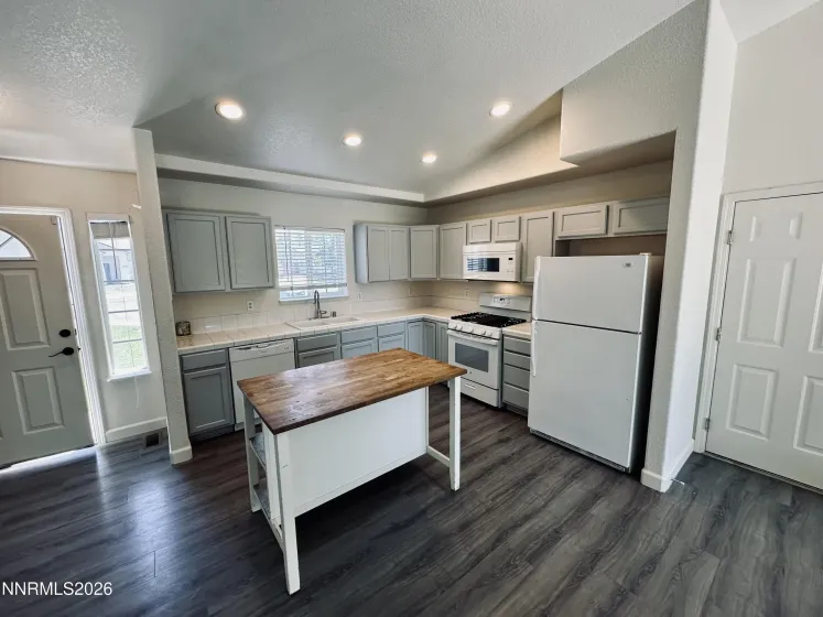 1952 Three Iron, Fernley, Nevada 89408, 3 Bedrooms Bedrooms, ,2 BathroomsBathrooms,Residential,Residential,Three Iron,0,260008427