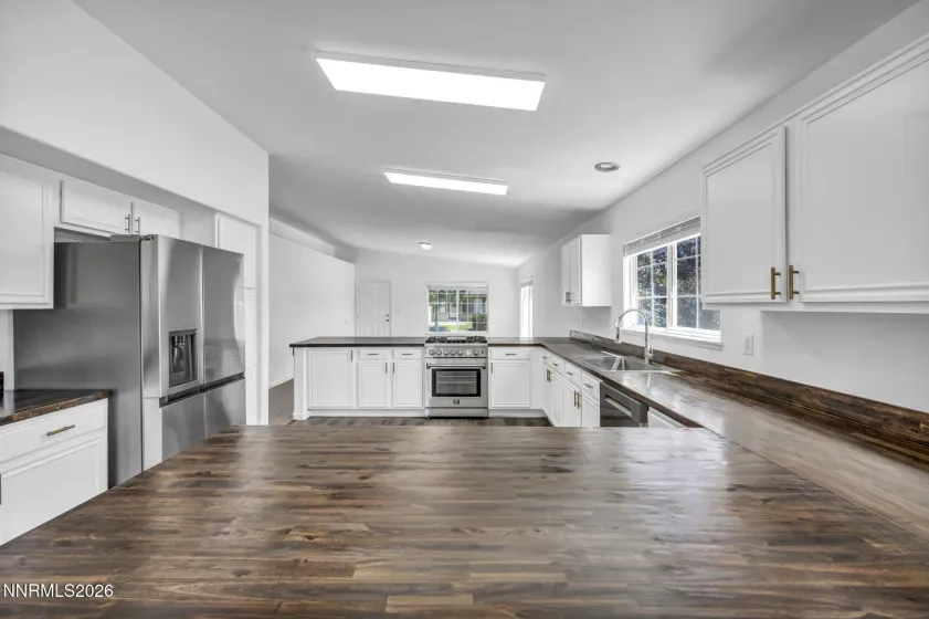 17704 Georgetown, Reno, Nevada 89508, 3 Bedrooms Bedrooms, ,2 BathroomsBathrooms,Residential,Residential,Georgetown,0,260008441