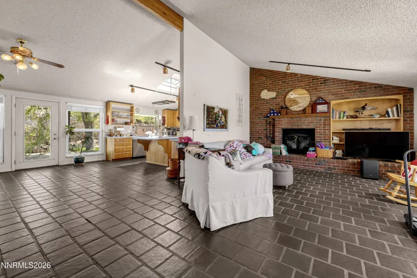 3329 Edmonds, Carson City, Nevada 89701, 3 Bedrooms Bedrooms, ,2 BathroomsBathrooms,Residential,Residential,Edmonds,0,260008444