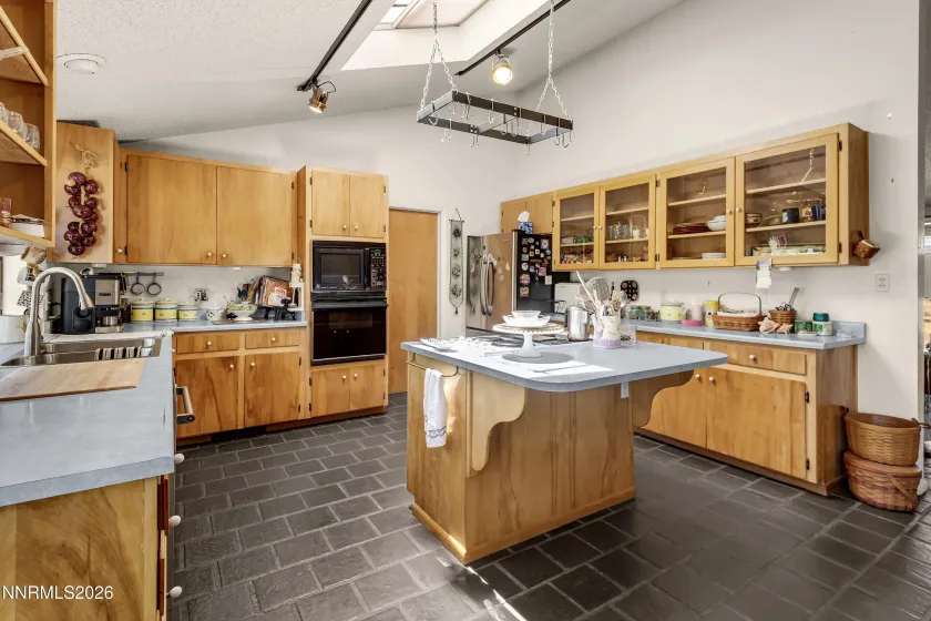 3329 Edmonds, Carson City, Nevada 89701, 3 Bedrooms Bedrooms, ,2 BathroomsBathrooms,Residential,Residential,Edmonds,0,260008444