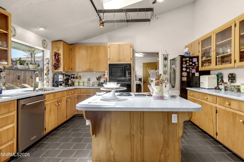3329 Edmonds, Carson City, Nevada 89701, 3 Bedrooms Bedrooms, ,2 BathroomsBathrooms,Residential,Residential,Edmonds,0,260008444
