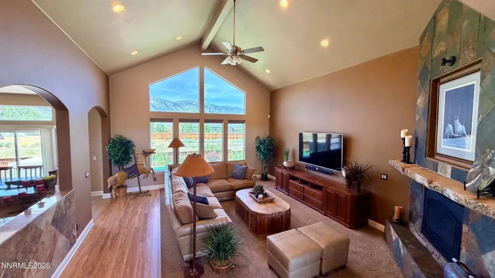 901 Sweetwater, Gardnerville, Nevada 89460, 3 Bedrooms Bedrooms, ,3 BathroomsBathrooms,Residential,Residential,Sweetwater,0,260008446