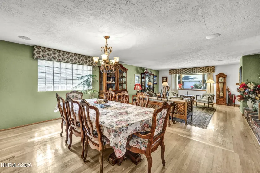 2090 Allen, Reno, Nevada 89509, 3 Bedrooms Bedrooms, ,2 BathroomsBathrooms,Residential,Residential,Allen,0,260008449